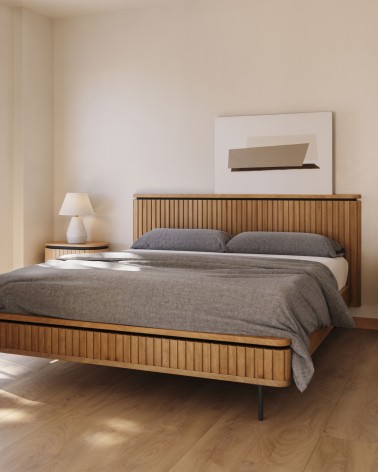 Licia bed made from solid mango wood and black painted metal, for a 160 x 200 cm mattress